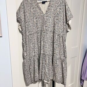 GAP Black and White Floral Midi Dress